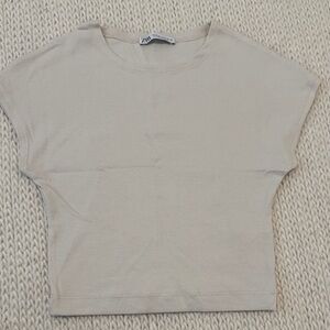 Zara Women's Light Beige Short Sleeve Tee Fitted Crop